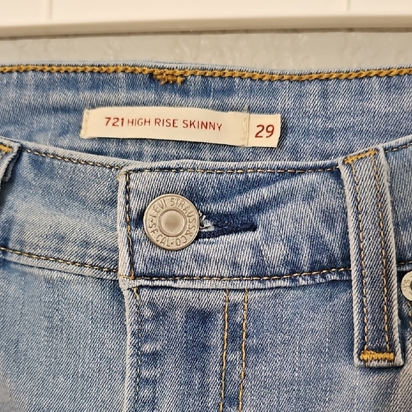 Levi's 721 High Rise Skinny Light Wash Jeans Womens Size 29 Stretchy - Picture 4 of 9